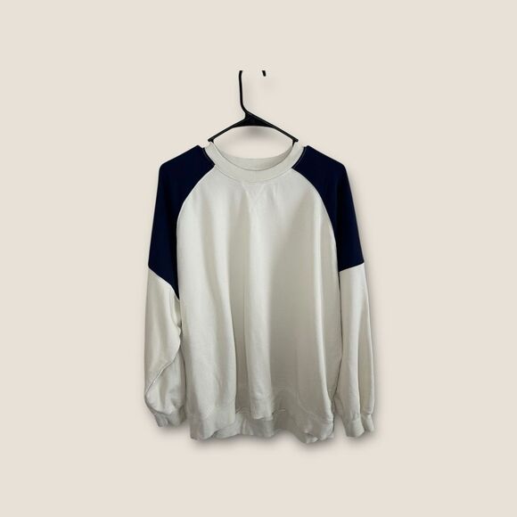 Fabletics White and Navy Sweatshirt - Picture 4 of 9